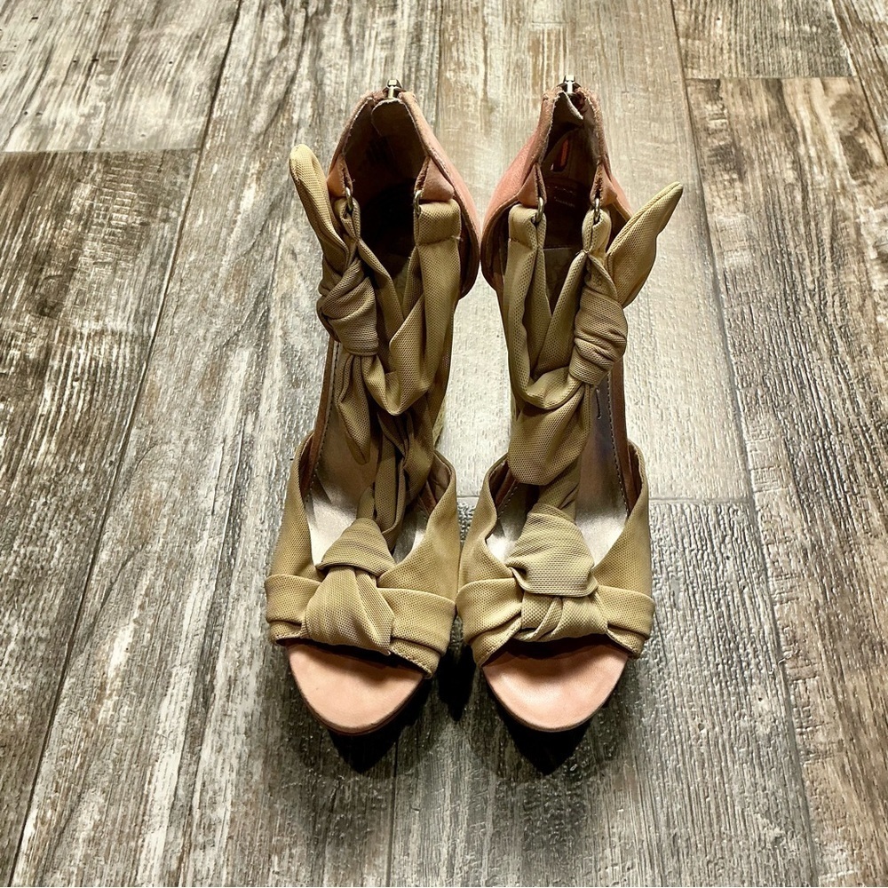 RACHEL Rachel Roy Tan and Pink Wedge Sandals Size 7 - Picture 12 of 12